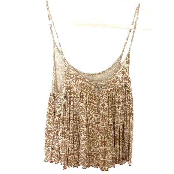 Urban Outfitters Fearne Floaty Babydoll Cami in Tan/White Print - Picture 3 of 7